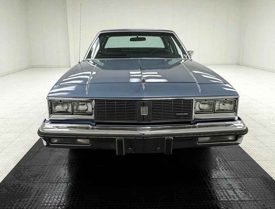 1983 Oldsmobile Cutlass Supreme - Image 8 of 12