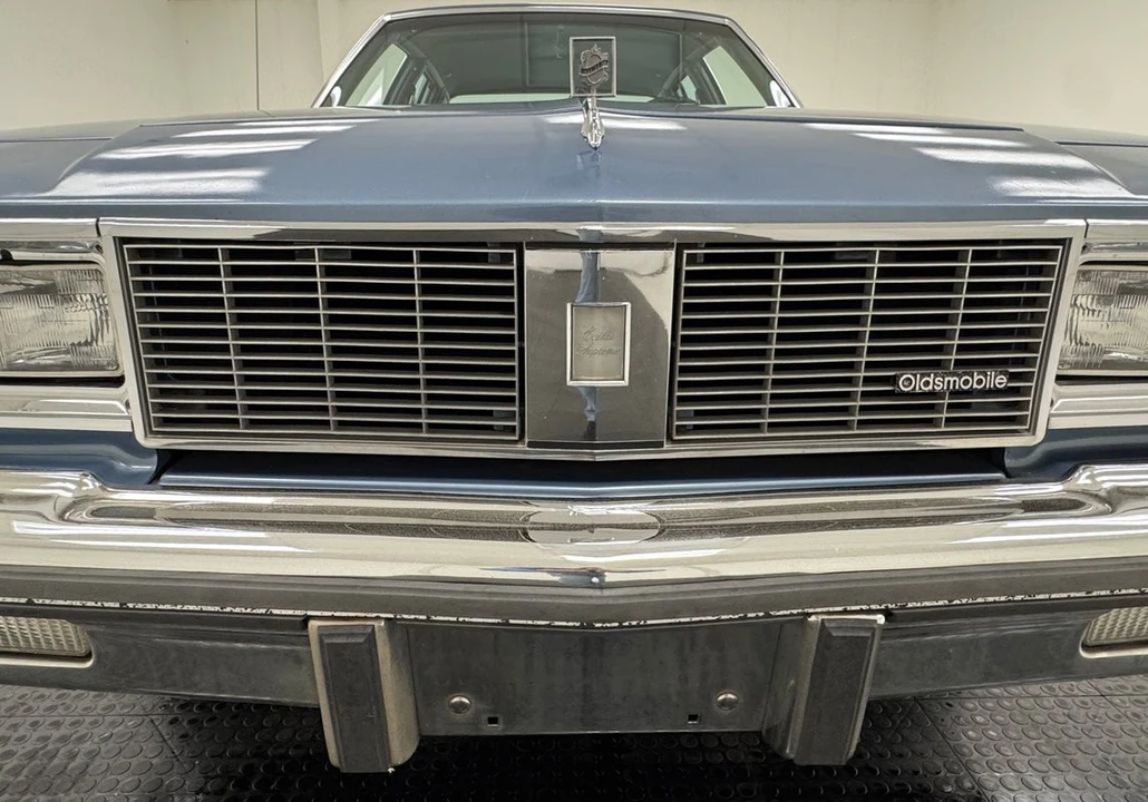 1983 Oldsmobile Cutlass Supreme - Image 9 of 12