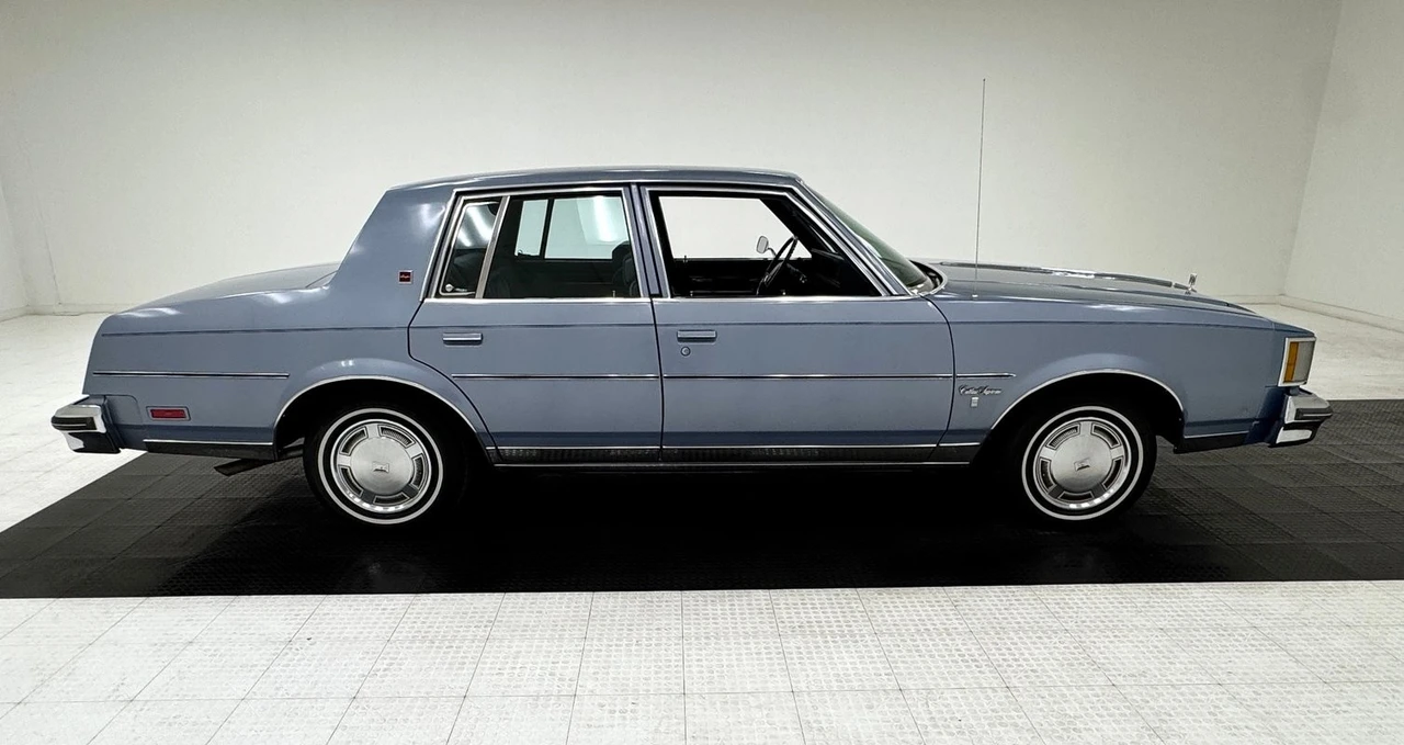 1983 Oldsmobile Cutlass Supreme - Image 6 of 12