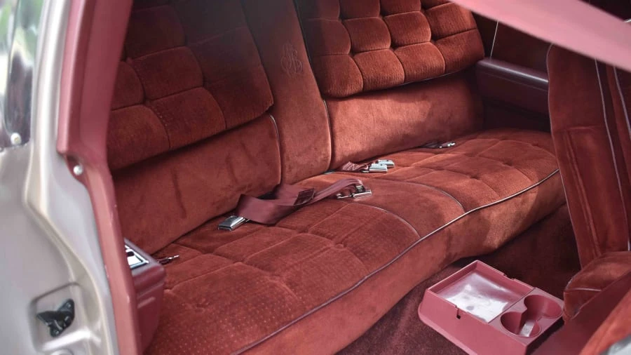1983 Oldsmobile 88 - Image 6 of 8