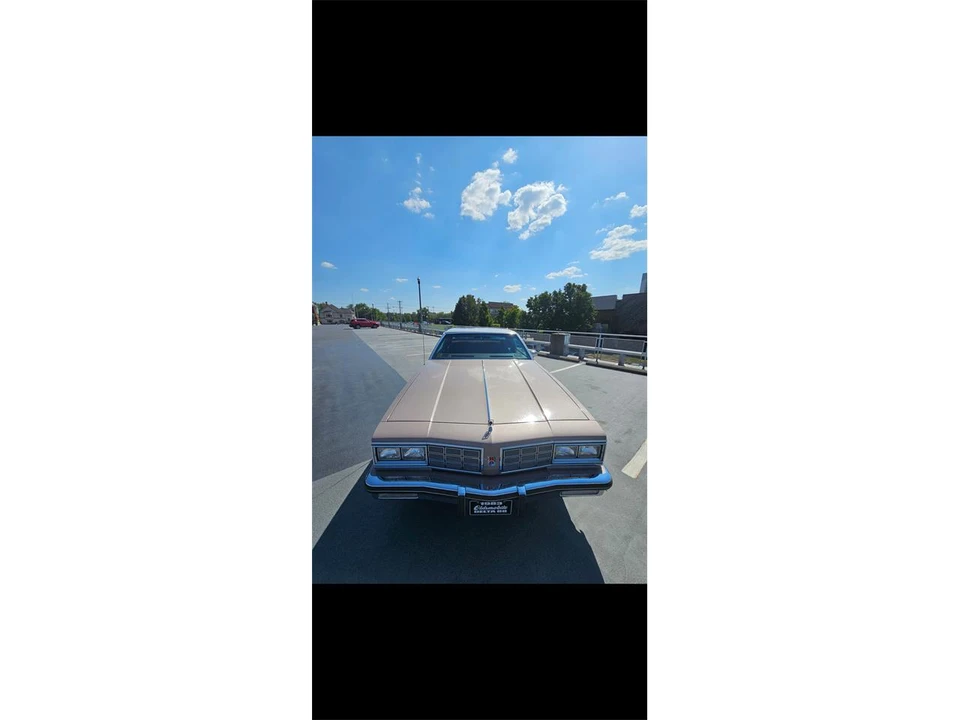 1983 Oldsmobile 88 - Image 3 of 13