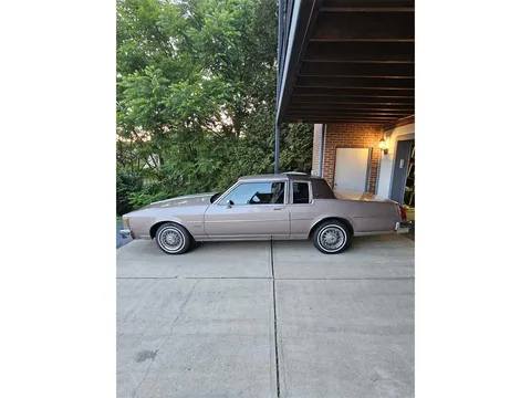 1983 Oldsmobile Delta 88 Royale