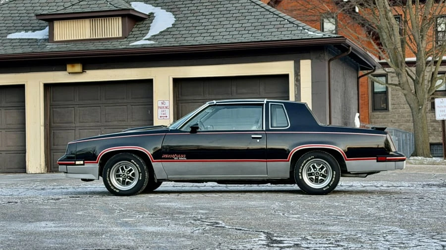 1983 Oldsmobile Hurst/Olds - Image 2 of 20