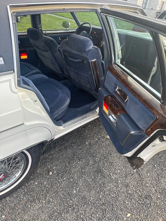 1983 Oldsmobile 98 - Image 18 of 31