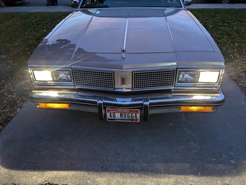 1983 Oldsmobile 98 - Image 25 of 26