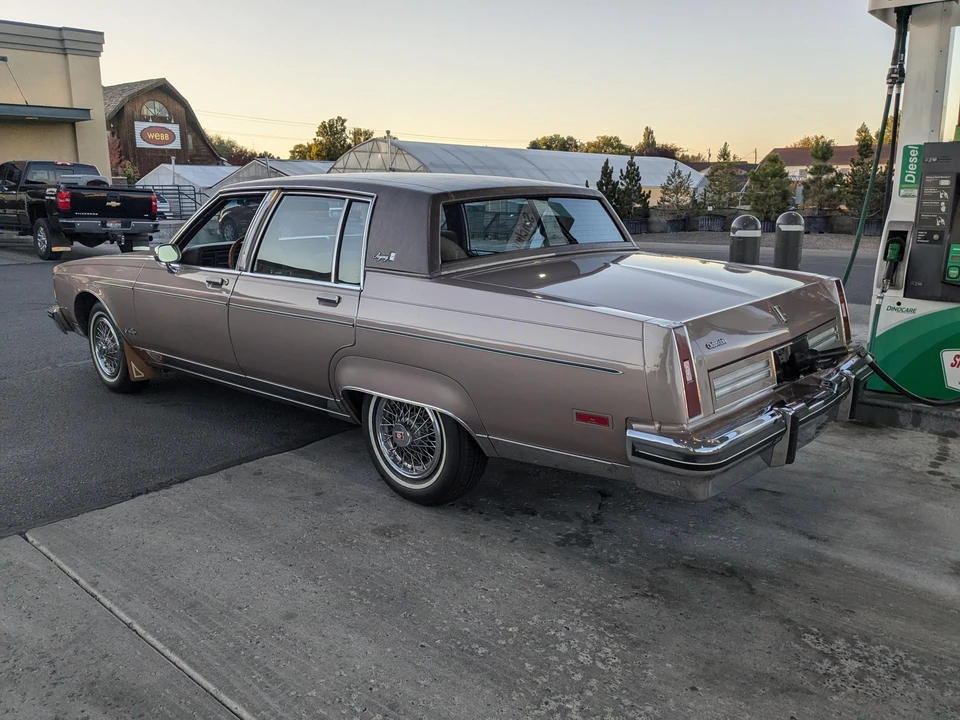 1983 Oldsmobile 98 - Image 11 of 26