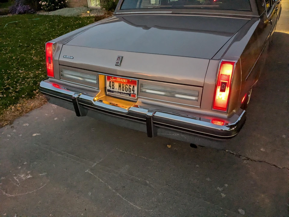 1983 Oldsmobile 98 - Image 26 of 26