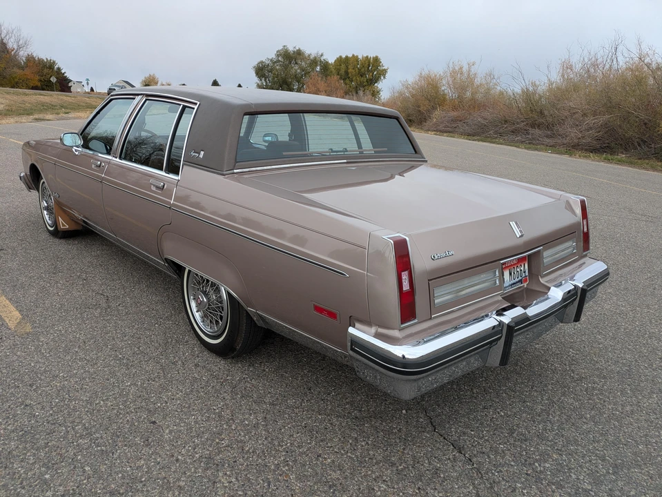 1983 Oldsmobile 98 - Image 14 of 26