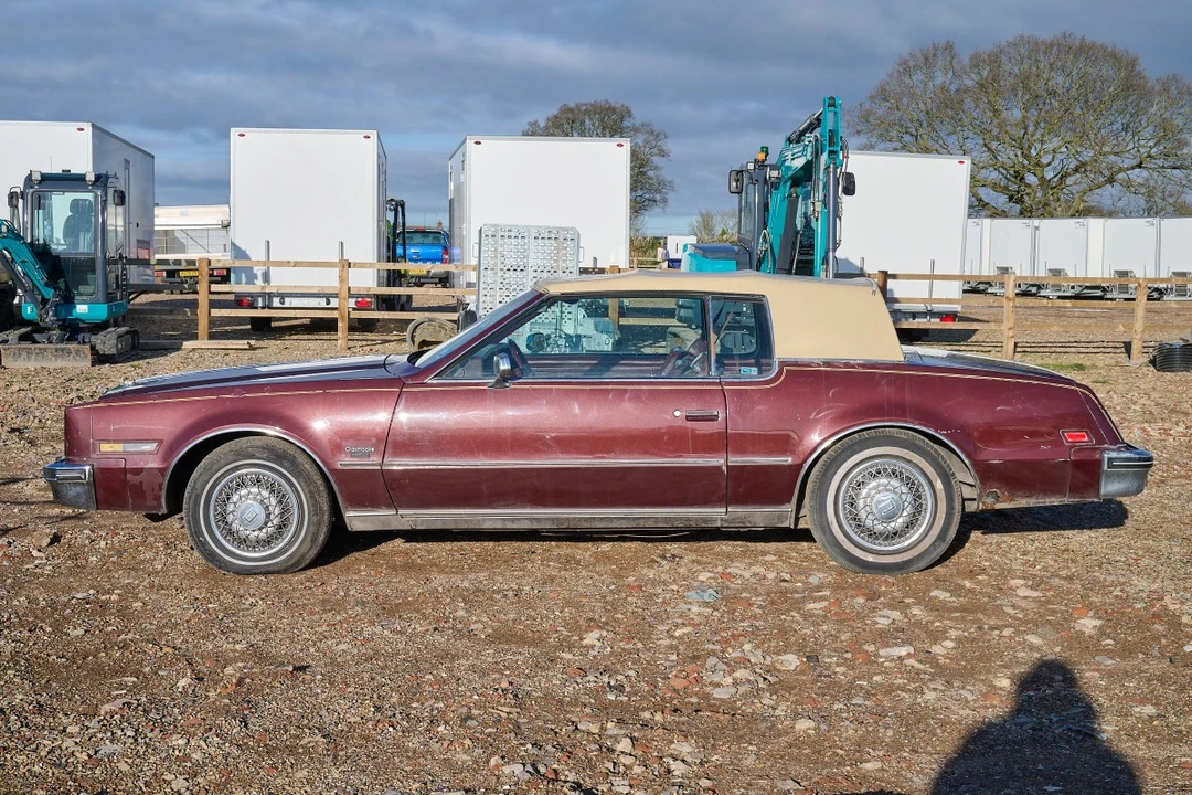 1983 Oldsmobile Toronado - Image 11 of 30