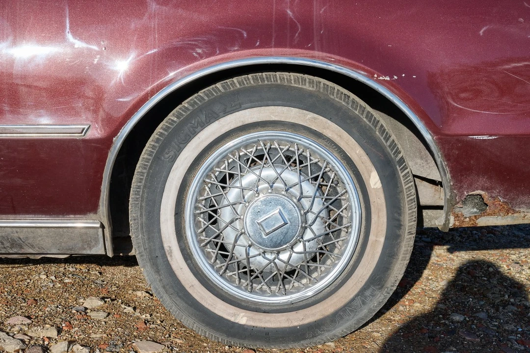 1983 Oldsmobile Toronado - Image 15 of 30