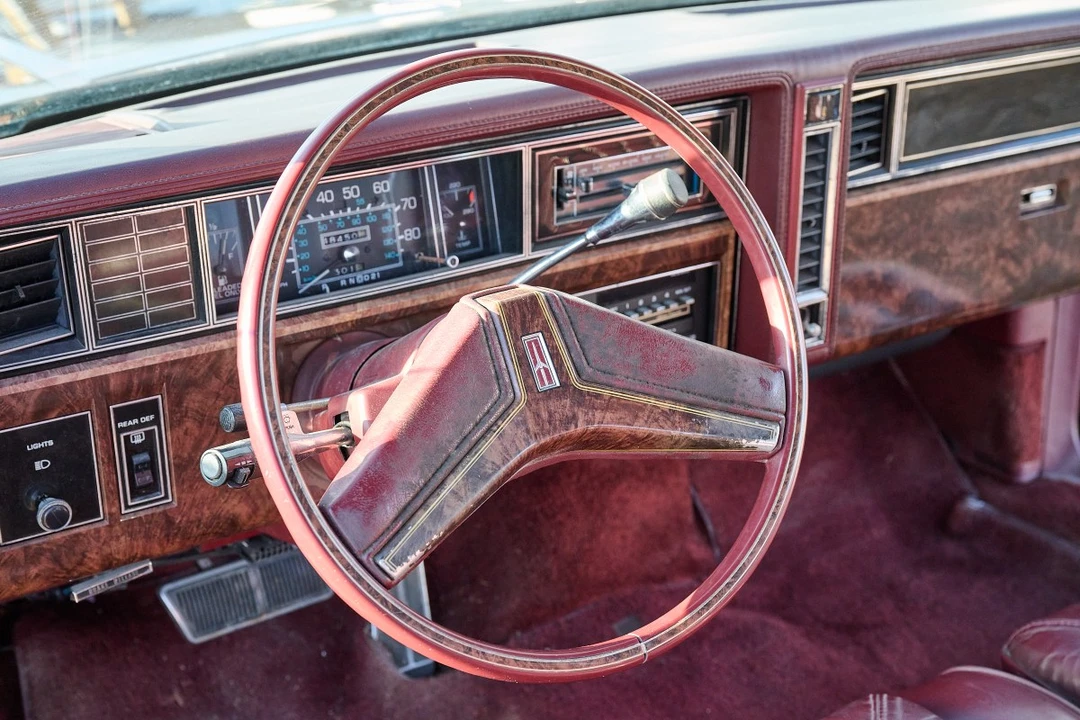 1983 Oldsmobile Toronado - Image 23 of 30