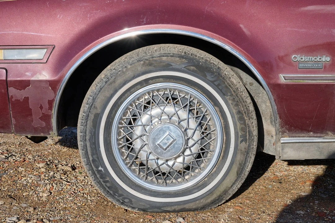 1983 Oldsmobile Toronado - Image 14 of 30