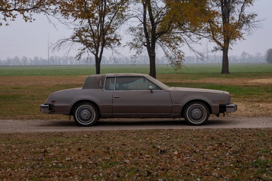 1983 Oldsmobile Toronado - Image 2 of 15