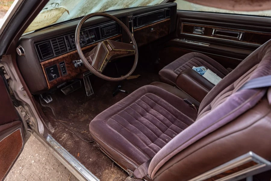 1983 Oldsmobile Toronado - Image 12 of 15