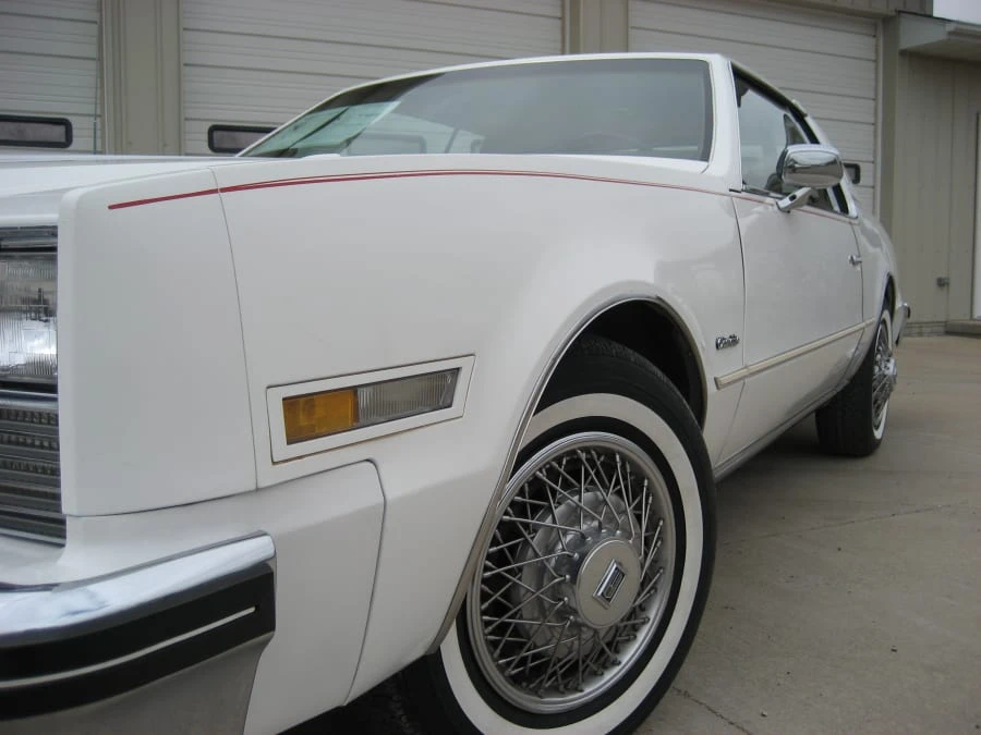 1983 Oldsmobile Toronado - Image 2 of 7