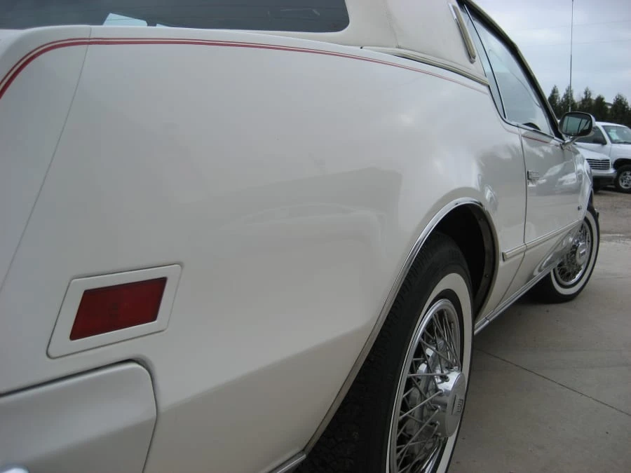 1983 Oldsmobile Toronado - Image 5 of 7