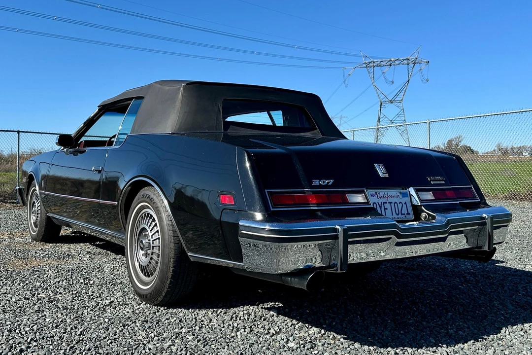1983 Oldsmobile Toronado - Image 4 of 31