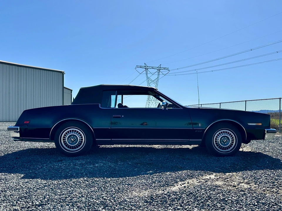 1983 Oldsmobile Toronado - Image 23 of 31