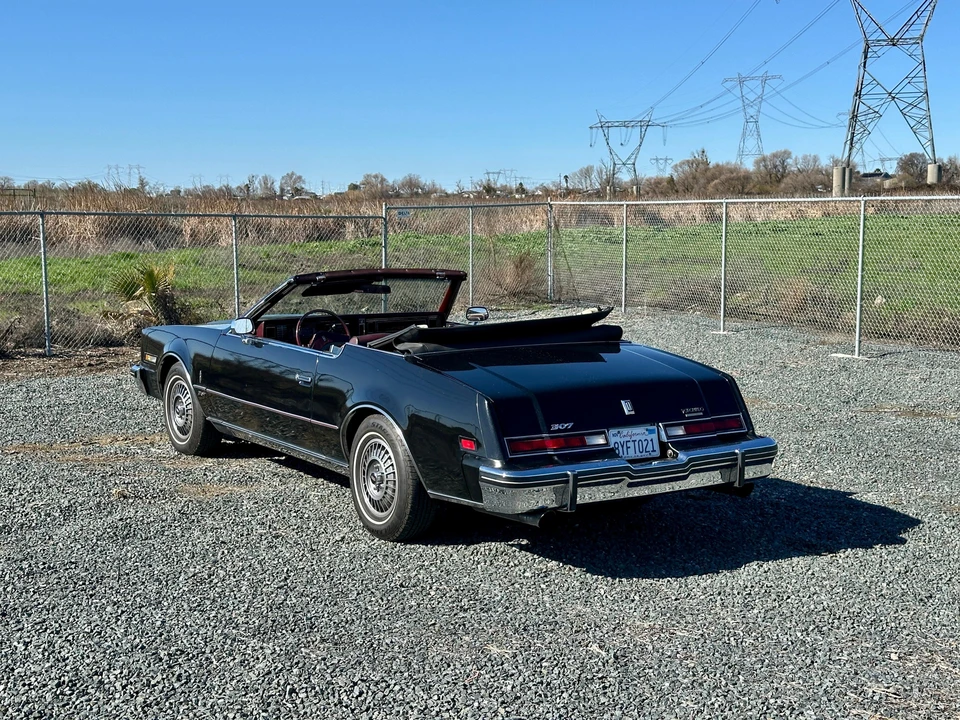 1983 Oldsmobile Toronado - Image 11 of 31