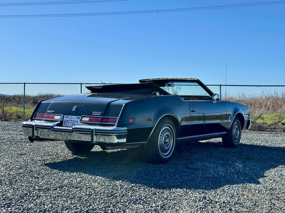 1983 Oldsmobile Toronado - Image 14 of 31