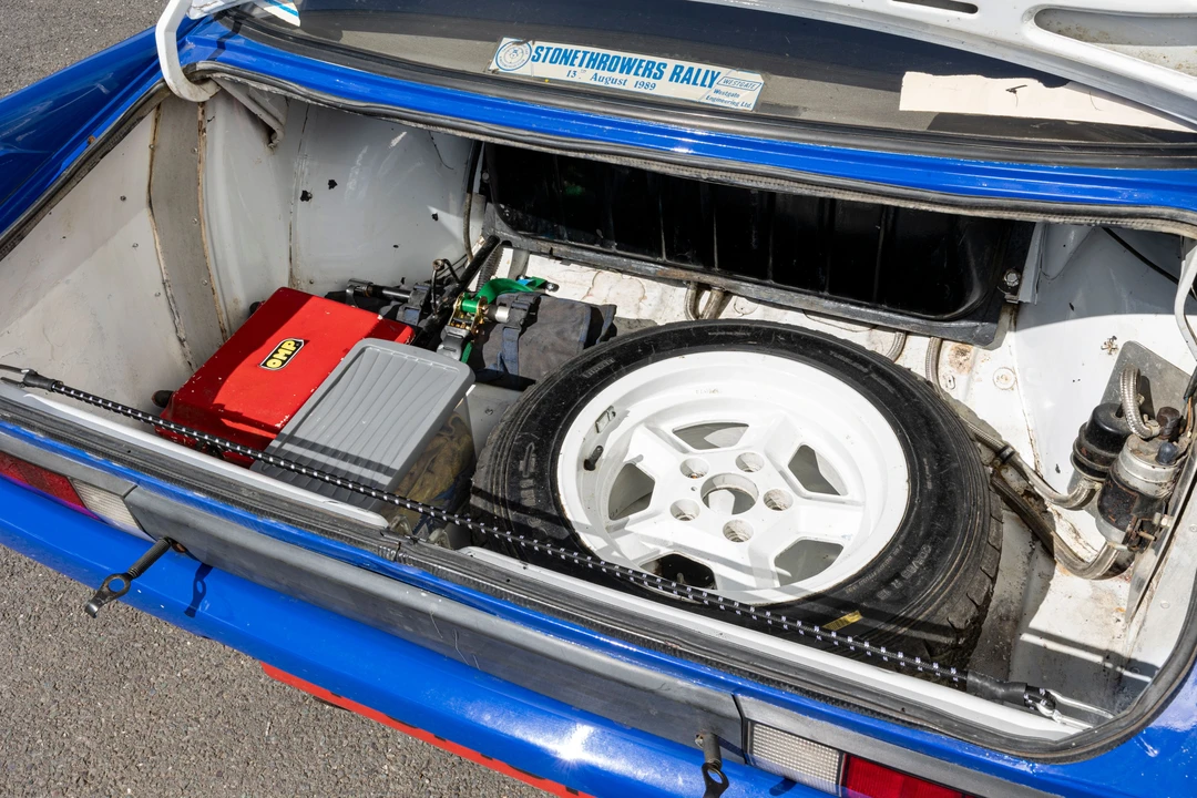 1983 Opel - Image 2 of 18