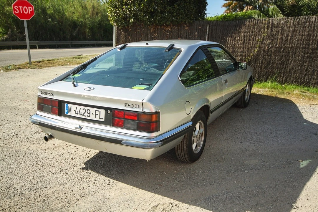 1983 Opel - Image 10 of 31