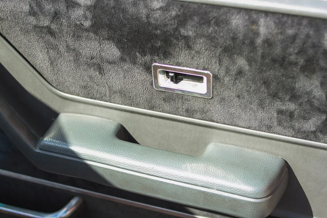 1983 Opel - Image 24 of 31