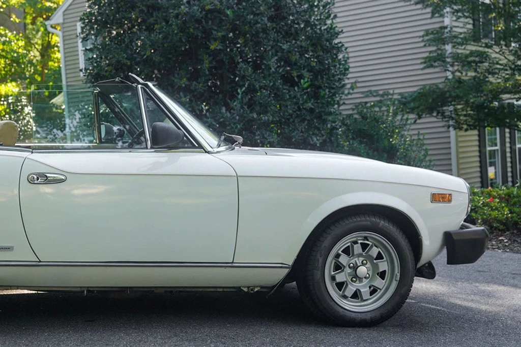 1983 Pininfarina - Image 11 of 12