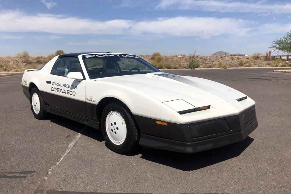 1983 Pontiac Firebird Trans Am 3rd Gen - Image 2 of 5