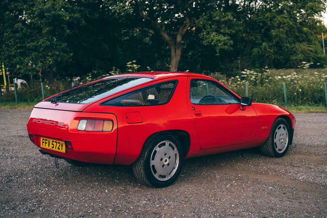 1983 Porsche 928 S - Image 8 of 31