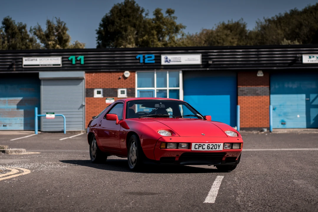 1983 Porsche 928 S - Image 12 of 31