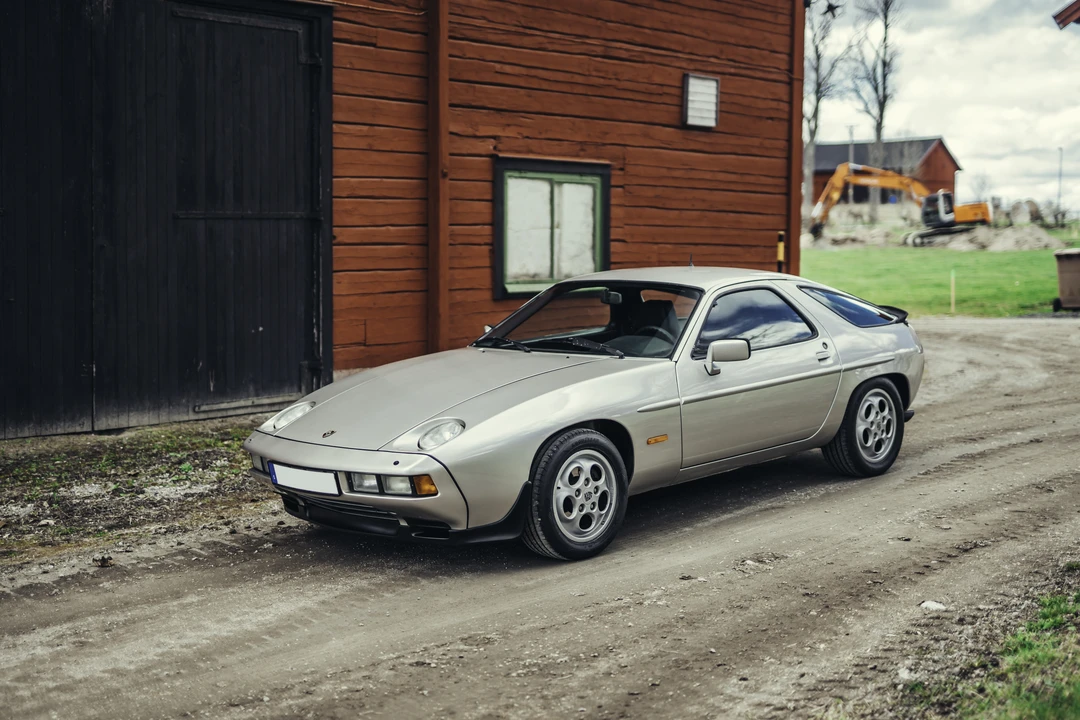 1983 Porsche 928 S - Image 12 of 31