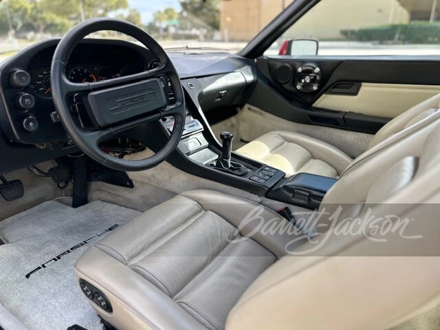 1983 Porsche 928 S - Image 4 of 16