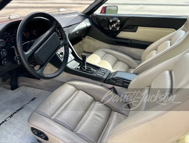 1983 Porsche 928 S - Image 6 of 16