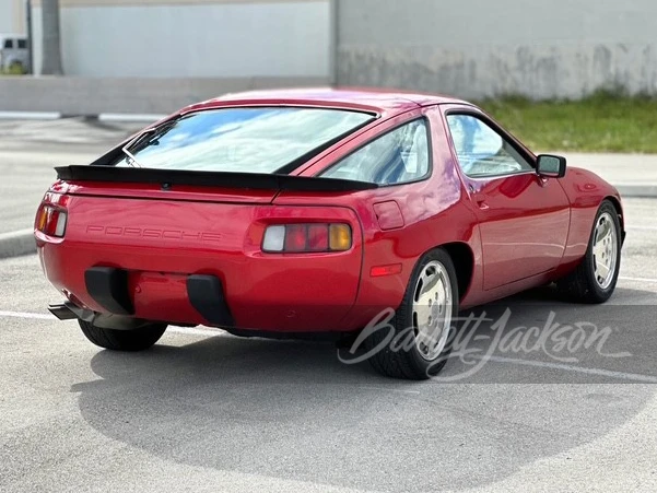 1983 Porsche 928 S - Image 2 of 16