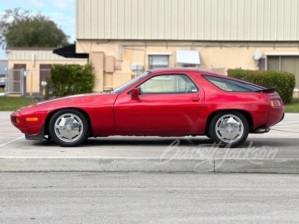 1983 Porsche 928 S - Image 5 of 16