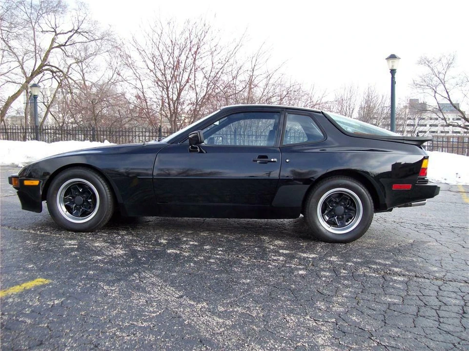 1983 Porsche 944 - Image 5 of 5