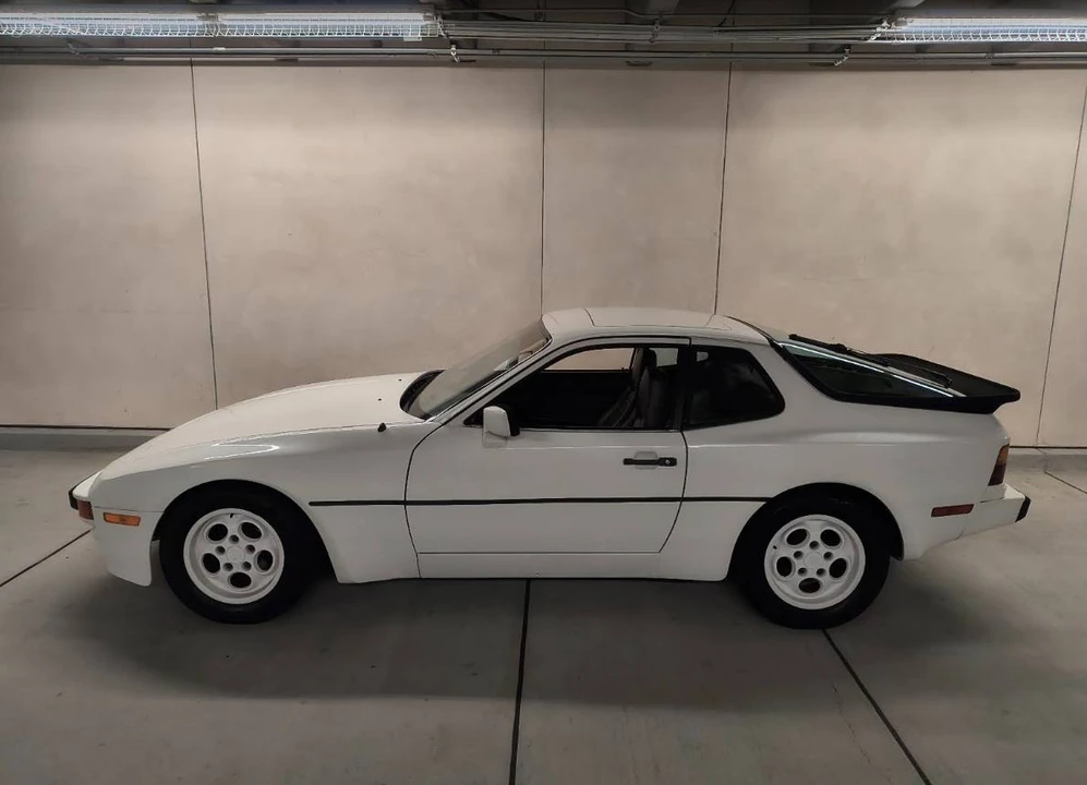 1983 Porsche 944 - Image 4 of 9