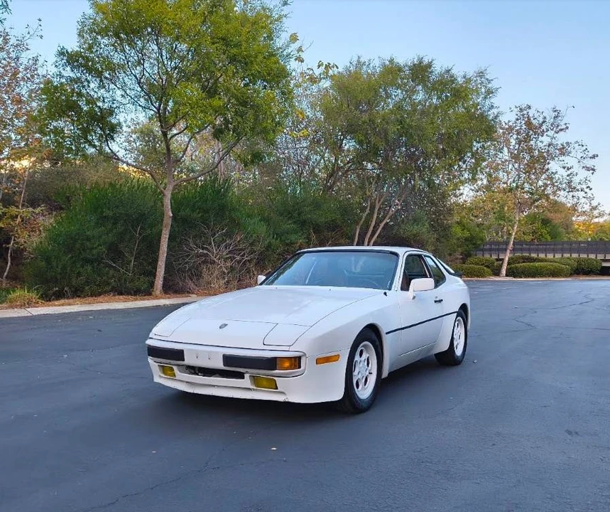 1983 Porsche 944 - Image 9 of 9