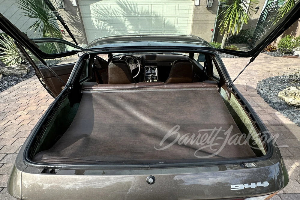 1983 Porsche 944 - Image 12 of 31