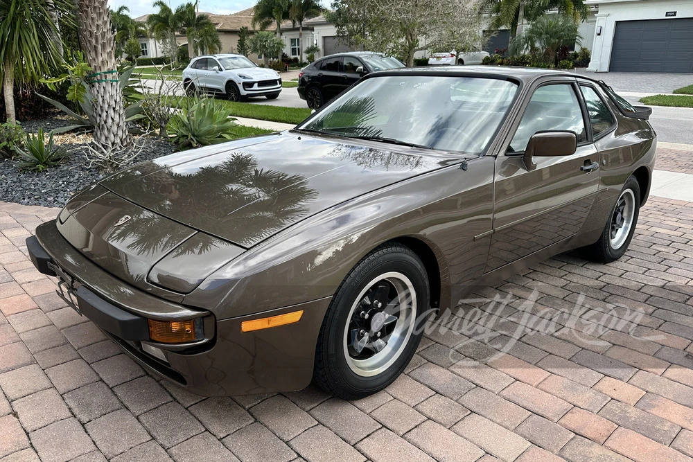 1983 Porsche 944 - Image 13 of 31