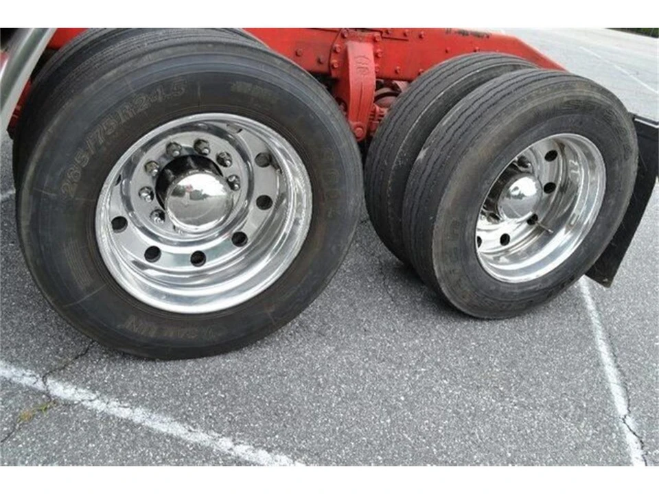 1983 Peterbilt - Image 23 of 31