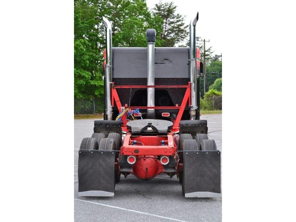 1983 Peterbilt - Image 12 of 31