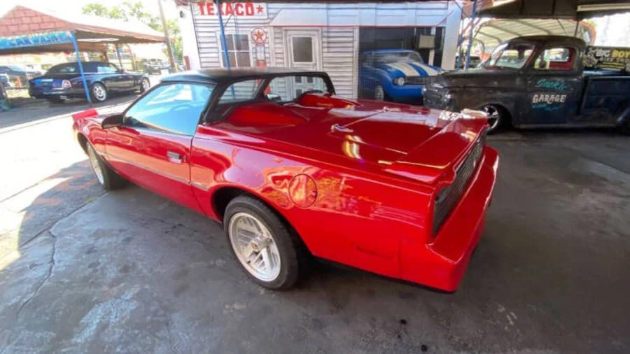 1983 Pontiac Firebird 3rd Gen - Image 5 of 12