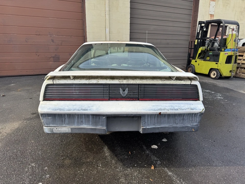 1983 Pontiac Firebird Trans Am 3rd Gen - Image 4 of 21