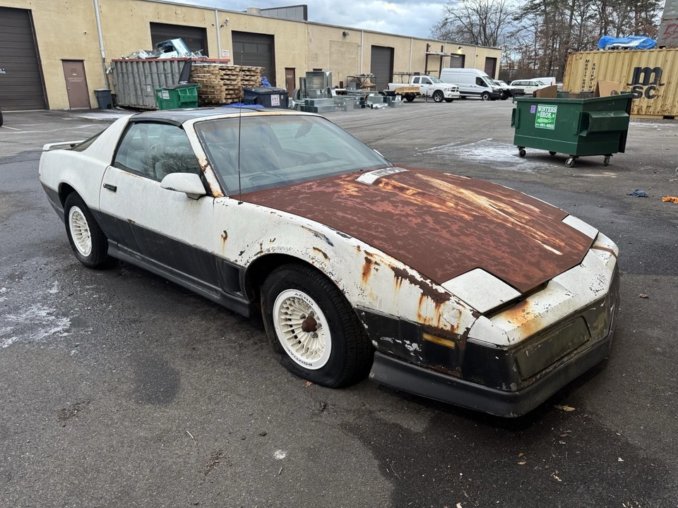1983 Pontiac Firebird Trans Am 3rd Gen - Image 9 of 21