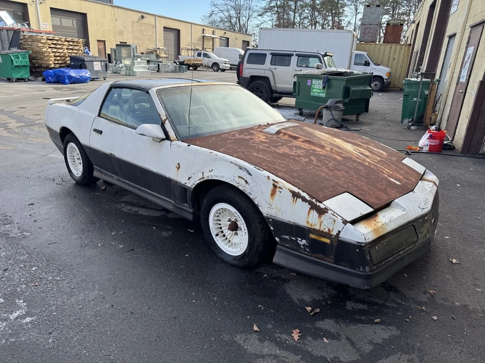 1983 Pontiac Firebird Trans Am 3rd Gen - Image 3 of 21