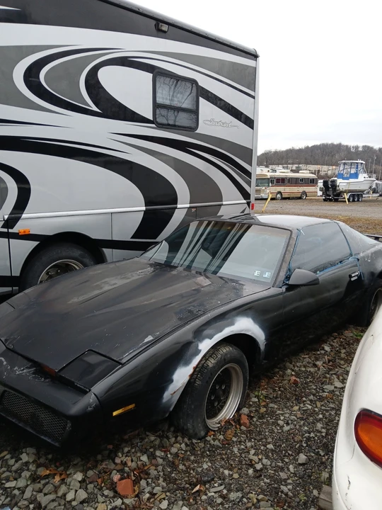 1983 Pontiac Firebird Trans Am 3rd Gen - Image 4 of 11
