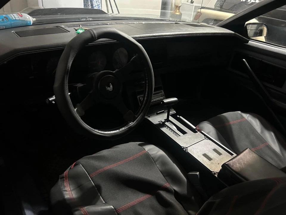 1983 Pontiac Firebird Trans Am 3rd Gen - Image 25 of 27