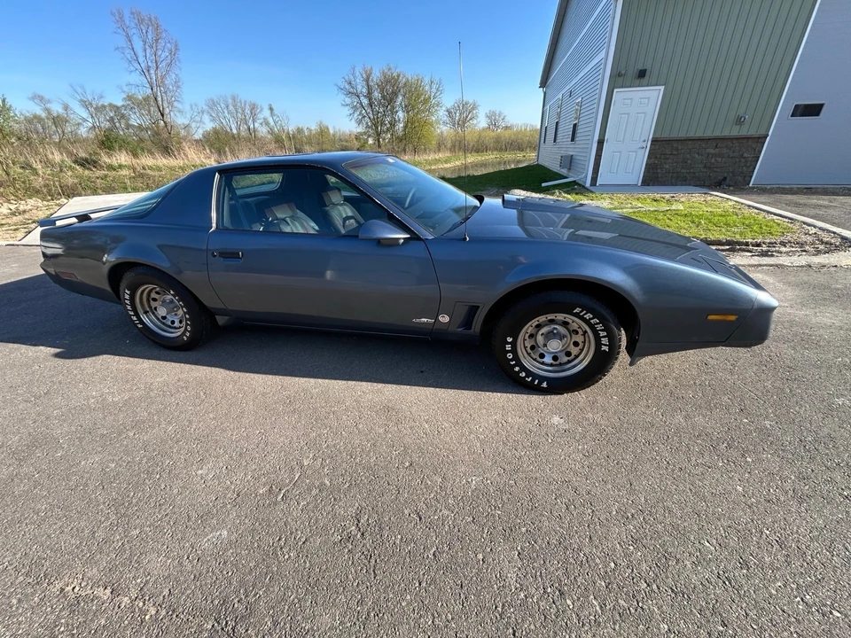 1983 Pontiac Firebird Trans Am 3rd Gen - Image 12 of 27